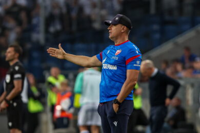 Trener Crvenej wypalił po pytaniu jednego z dziennikarzy. “Co to ma znaczyć?”
