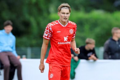 Młody Polak zgłoszony do gry w Lidze Konferencji! Ależ wyróżnienie!
