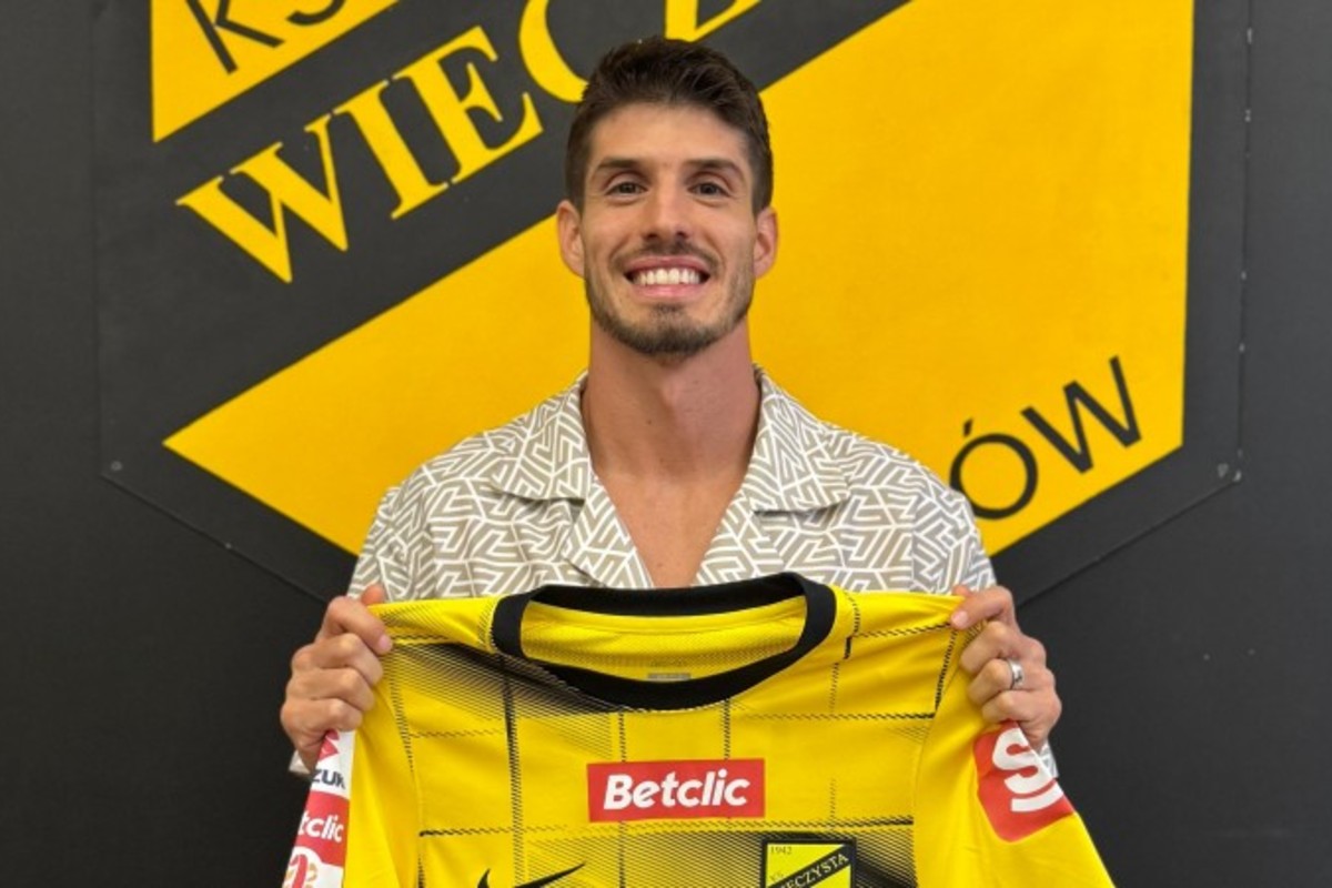 OFICJALNIE: Wieczysta z hitem transferowym! W CV Premier League i La Liga!