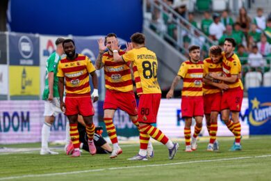 Jagiellonia – Dinamo Tirana. Gdzie obejrzeć mecz? [TRANSMISJA]