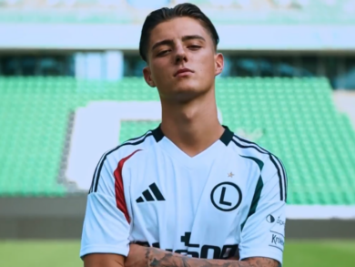 OFICJALNIE: Kacper Urbański wraca do Polski! Hit letniego okienka