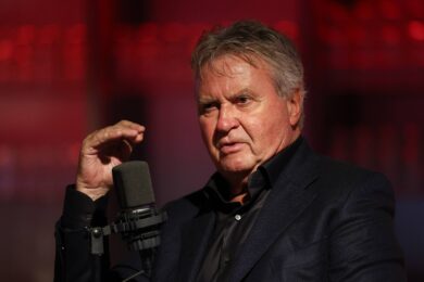 Guus Hiddink zaskakuje. Chce turnieju z udziałem… Rosji i Ukrainy