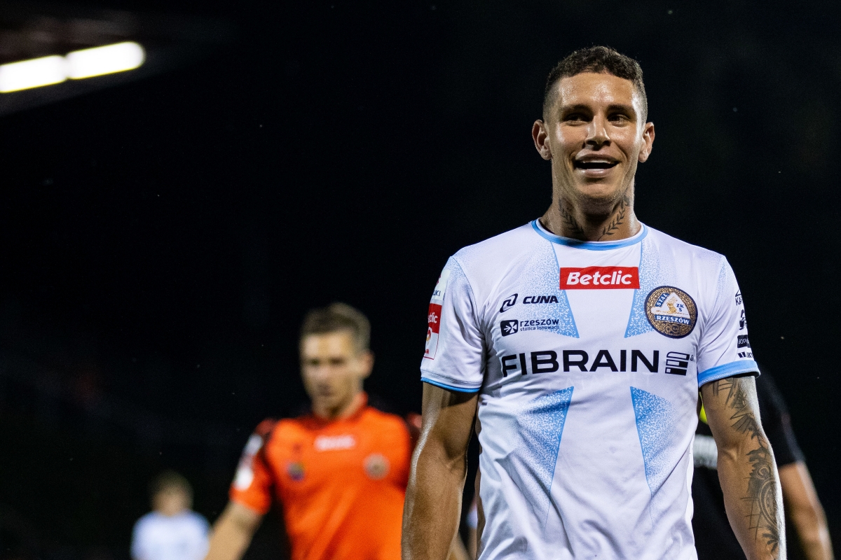Jesus Diaz w meczu Stali Rzeszów