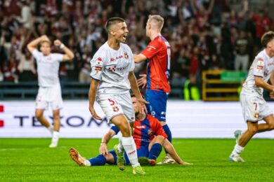 Wisła Kraków znów traci punkty! Ależ gol 19-latka [WIDEO]
