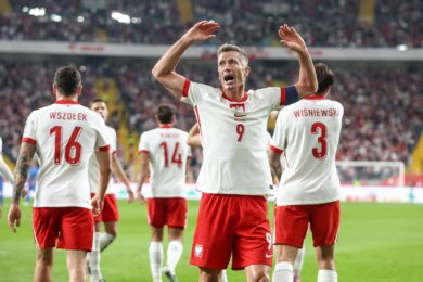 Reprezentacja Polski awansuje w rankingu FIFA. Zmiany również w czołówce