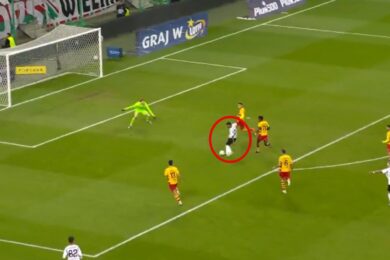 Legia nie wykorzystała wielkiej szansy. Bramkarz bohaterem Jagiellonii [WIDEO]