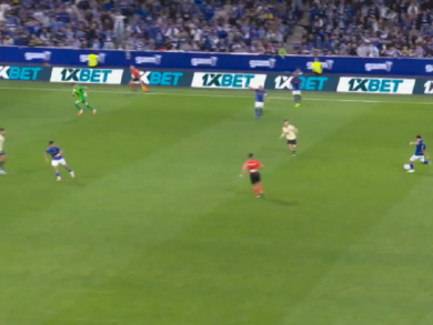 Ależ kuriozum w meczu Barcelony. Takiego gola puścił rywal Szczęsnego! [WIDEO]