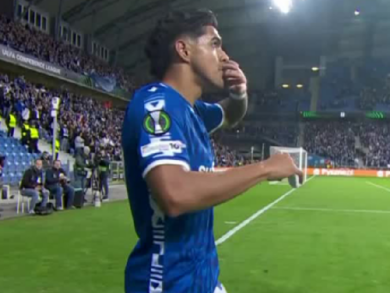 Lech prowadzi z Rapidem! Dwa szybkie ciosy, a potem gol w doliczonym czasie [WIDEO]