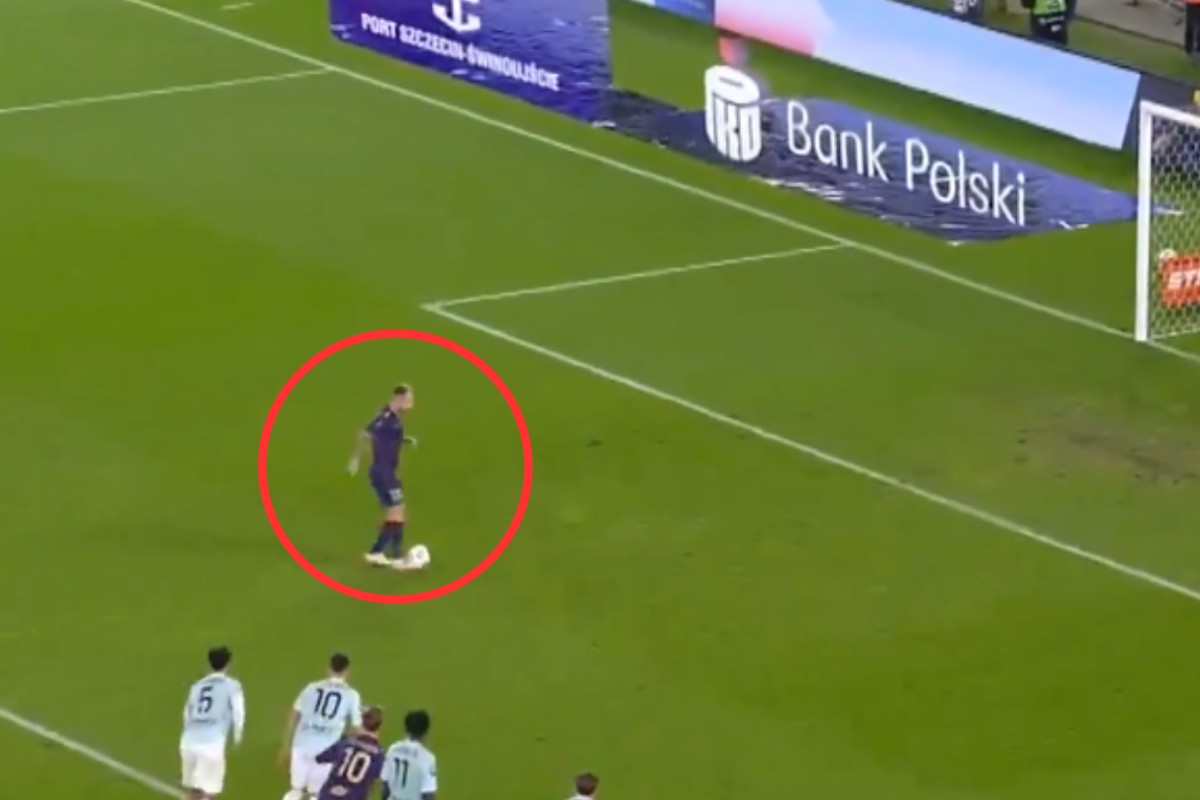 Pogoń Piast Grosicki karny