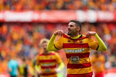 Jagiellonia liderem Ekstraklasy! Popis Hiszpanów w meczu z Koroną