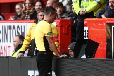 VAR zostanie zastąpiony? FIFA testuje nową technologię