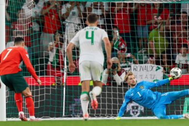 Co za wpadka Cristiano Ronaldo! Koledzy musieli go ratować