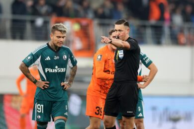 Piątkowski “załatwił” swój zespół. Zagłębie ogrywa osłabioną Legię