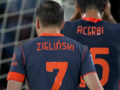Piotr Zieliński wygwizdany w Neapolu! Nieudany powrót