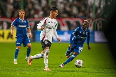 Legia – Lech. Mecz do zapomnienia. Szkoda 26 tys. zmokniętych kibiców