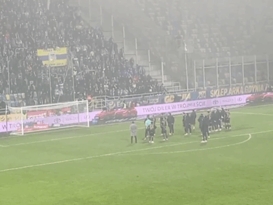 Oto reakcja kibiców Lecha Poznań na porażkę w Gdyni! [WIDEO]