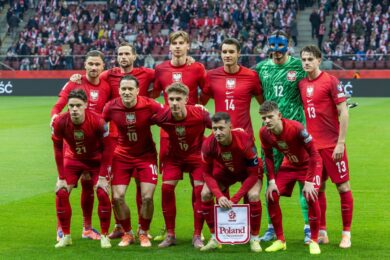 Trzech Polaków zagrożonych zawieszeniem. Mogą opuścić półfinał baraży