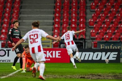 Beniaminek Betclic 1. Ligi znowu to zrobił! Gol w 95. minucie [WIDEO]