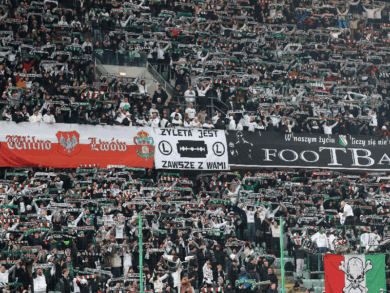 Bramkarz Lechii wprost o kibicach z „Żylety”. „Trybuny Legii nam… pomagały”