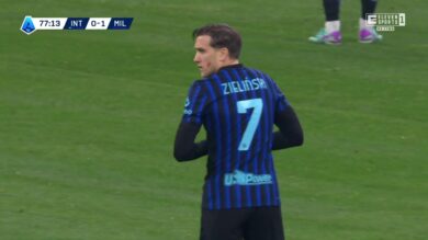 Duże emocje w derbach Mediolanu! Czarna seria Polaków trwa