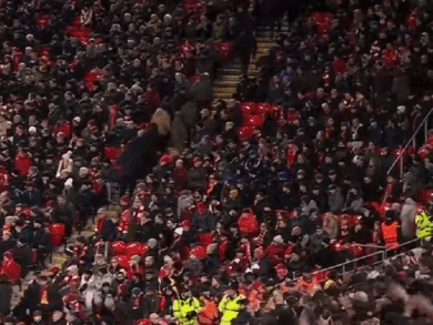 Dramatyczna passa Liverpoolu trwa! Oto co zrobili kibice