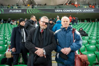 Sikorski skomentował wizytę Walusia na stadionie Legii. Dosadny wpis