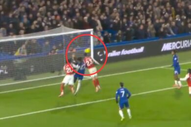 Arsenal umacnia się na szczycie! Lider znów nie przegrał [WIDEO]