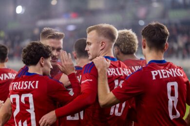 Dźwiga Raków na barkach, jest niesamowity. Kolejne zwycięstwo dzięki niemu!