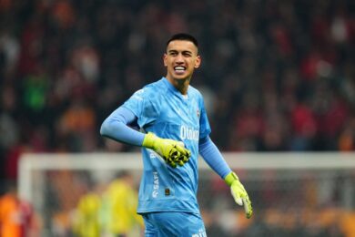 Lech walczy z Legią o bramkarza. Padła kwota!