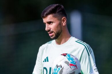 Ten bramkarz nie trafi do Ekstraklasy. To byłby mocny transfer, ale wybrał inny kierunek