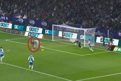 Przełamanie Lewandowskiego! Strzelił gola derbowemu rywalowi [WIDEO]