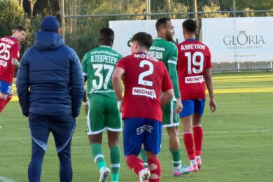 Arka Gdynia nie przedstawiła konkretów. Na ten moment transfer jest wstrzymany