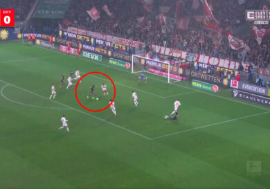 Kamiński nie zatrzymał Bayernu! Cudowny gol Gnabry’ego! „Inteligencja boiskowa level 1000” [WIDEO]