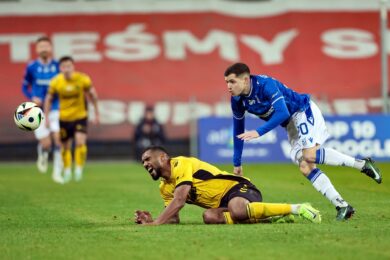 Niewypał transferowy żegna się z Lechem. Kolejne wypożyczenie