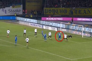 Polski napastnik szaleje w Niemczech. Imponująca seria! [WIDEO]