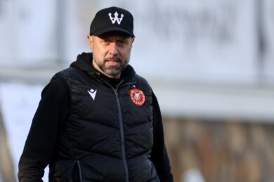 Zdawało się, że talent odejdzie z Widzewa. Trener dementuje