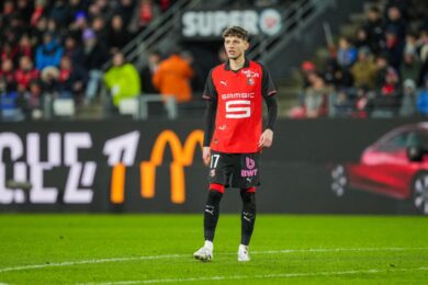 Szymański z debiutem w Rennes. Chwilę później było już po meczu