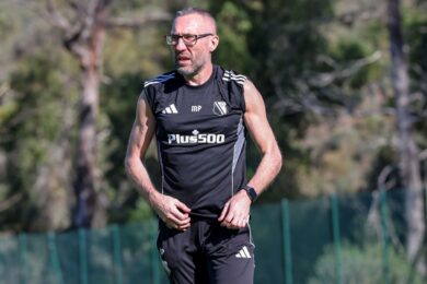 Wielu kibiców Legii go przekreśliło, a Papszun mu ufa. „Może strzelić 20 goli”