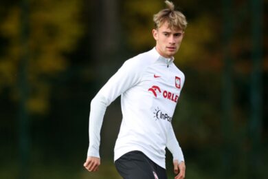 OFICJALNIE: młodzieżowy reprezentant Polski w Serie A! Hit